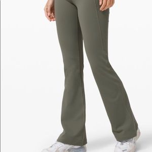 LuluLemon Groove Pant Flare 32” Green